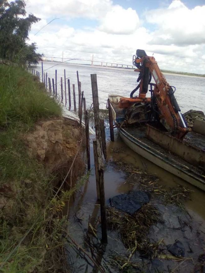Intensos trabajos en la costa y el Arroyo Negro del Guazú